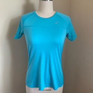 Nike running top